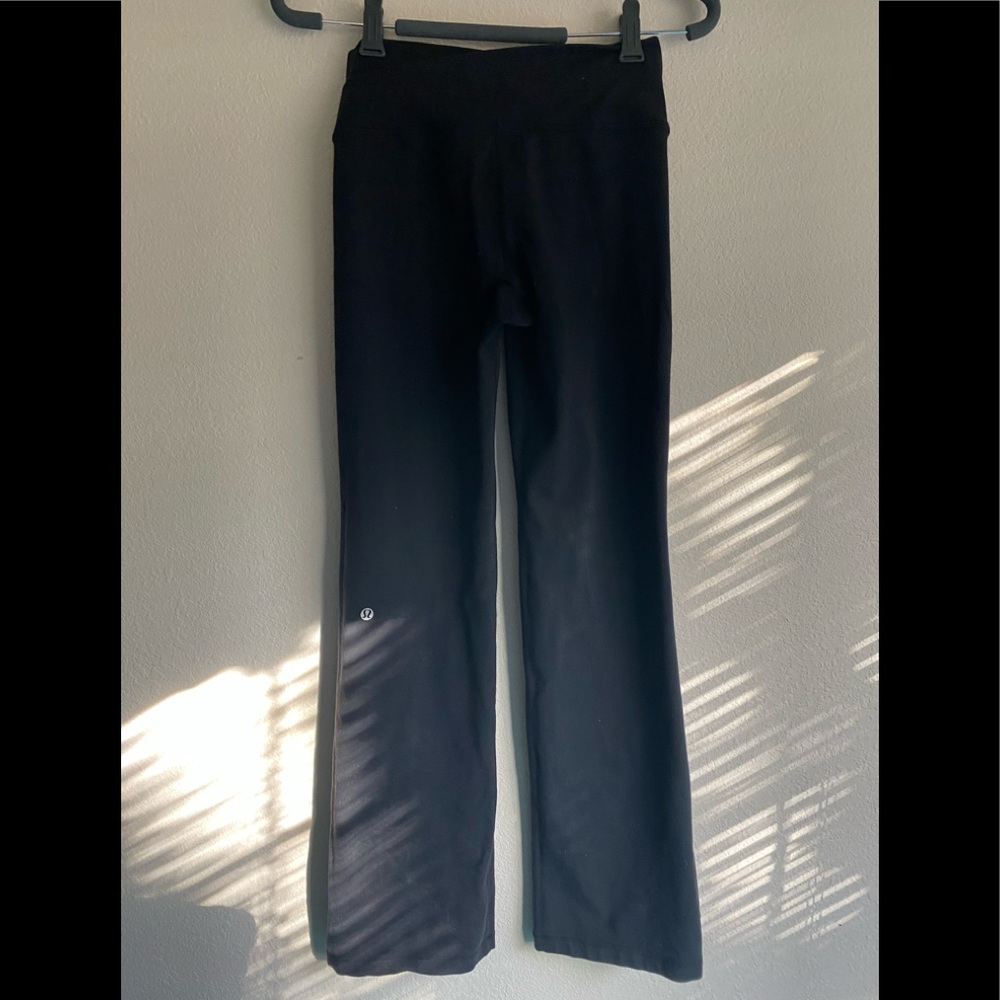 Lululemon Astro flare pant black size 4